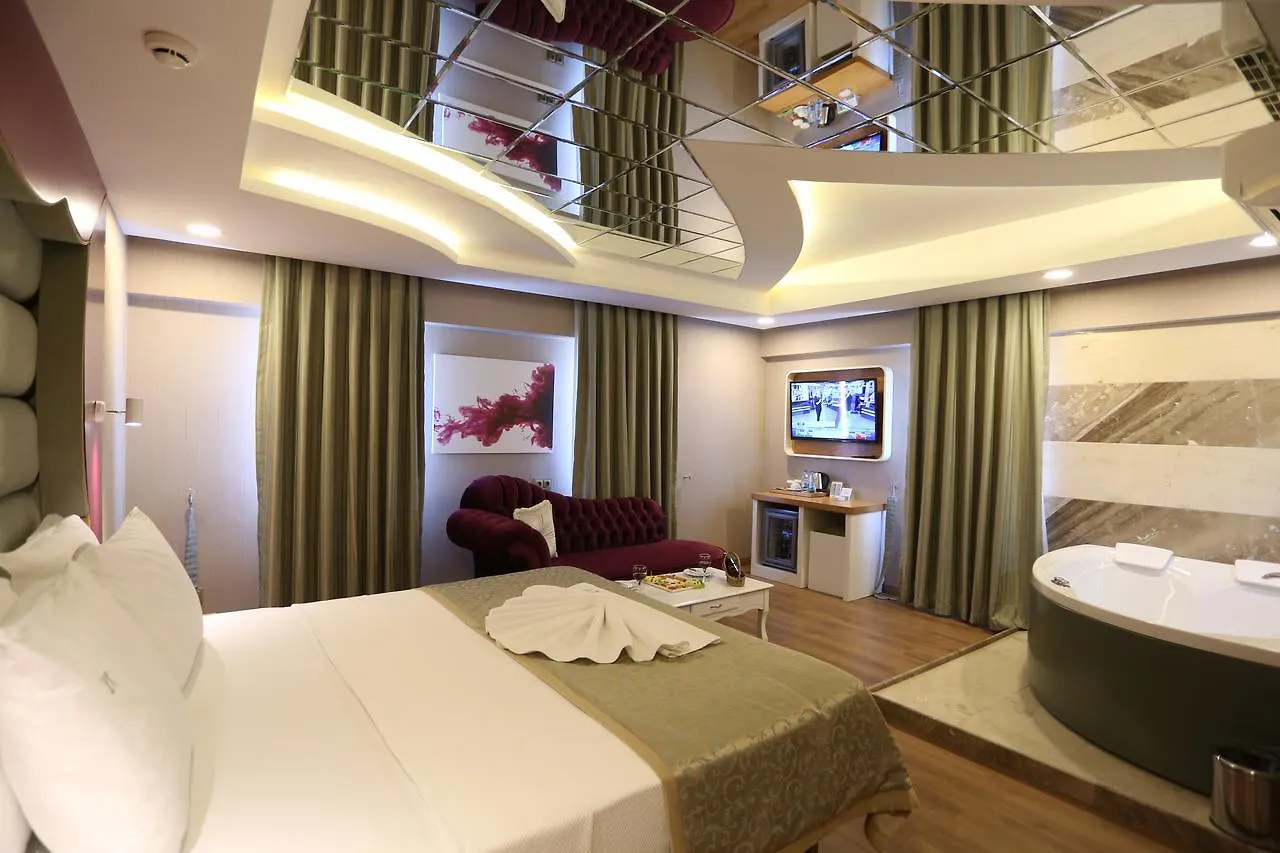 Life Corner Hotel Izmir