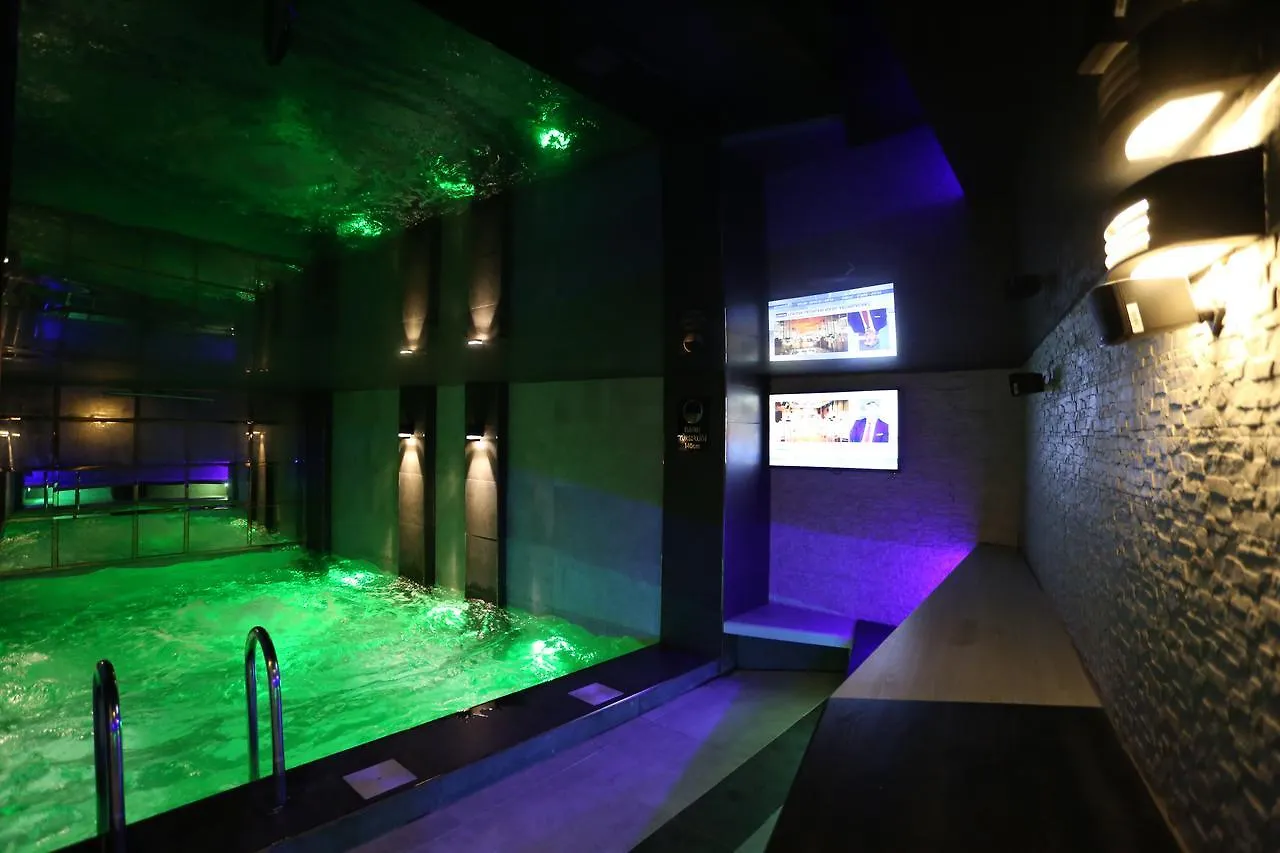 Life Corner Hotel Σμύρνη
